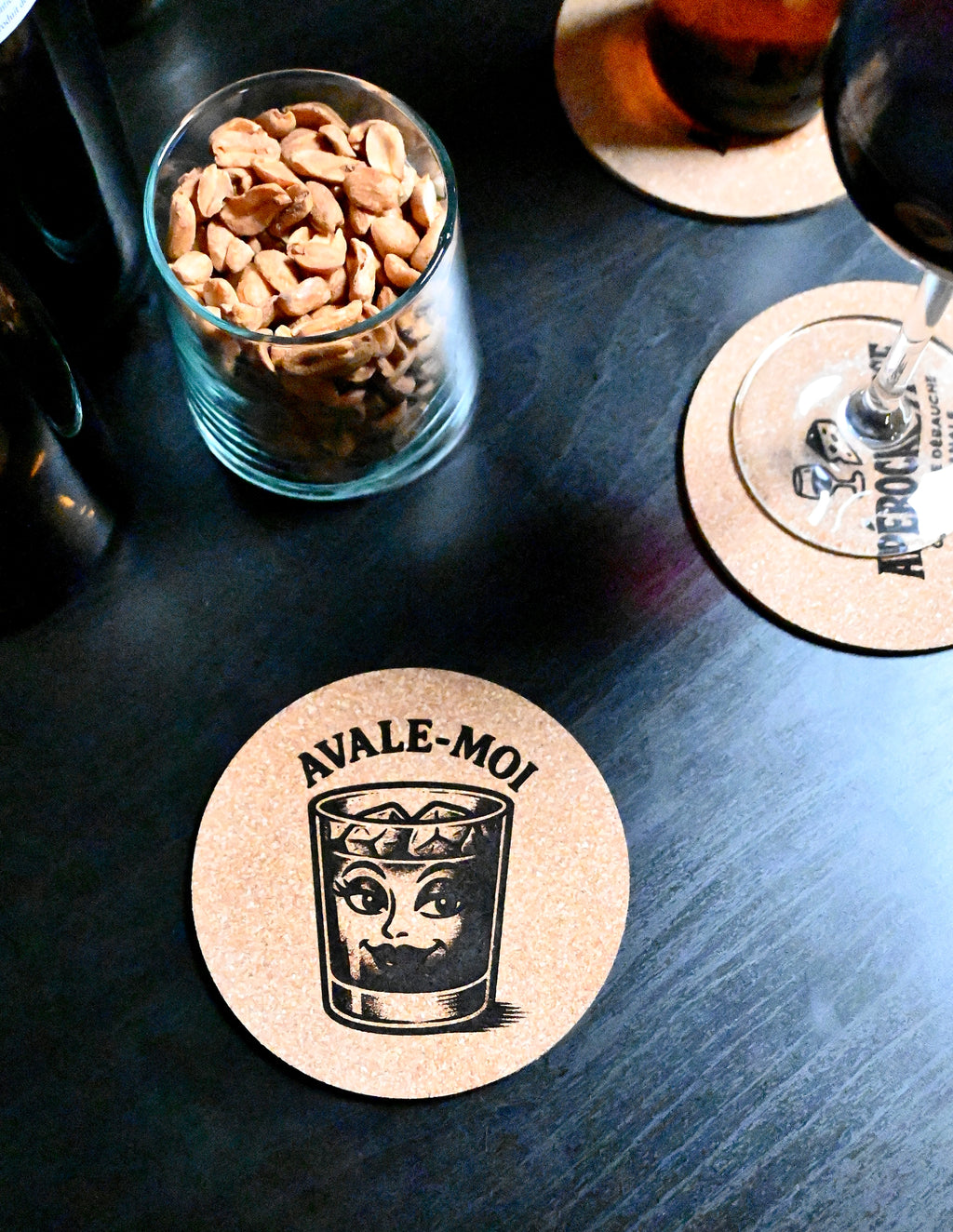 DESSOUS DE VERRE - AVALE MOI