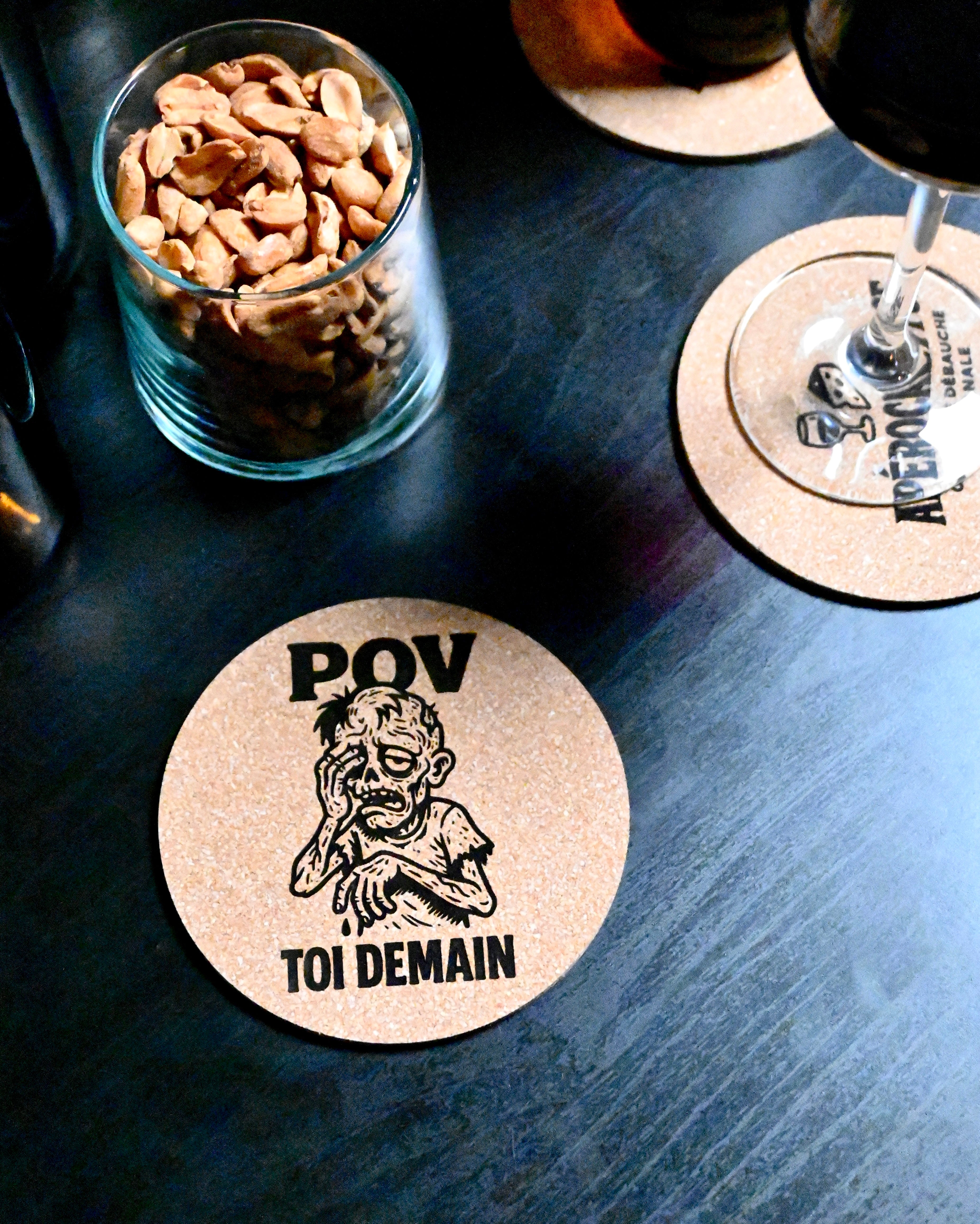 DESSOUS DE VERRE - POV TOI DEMAIN