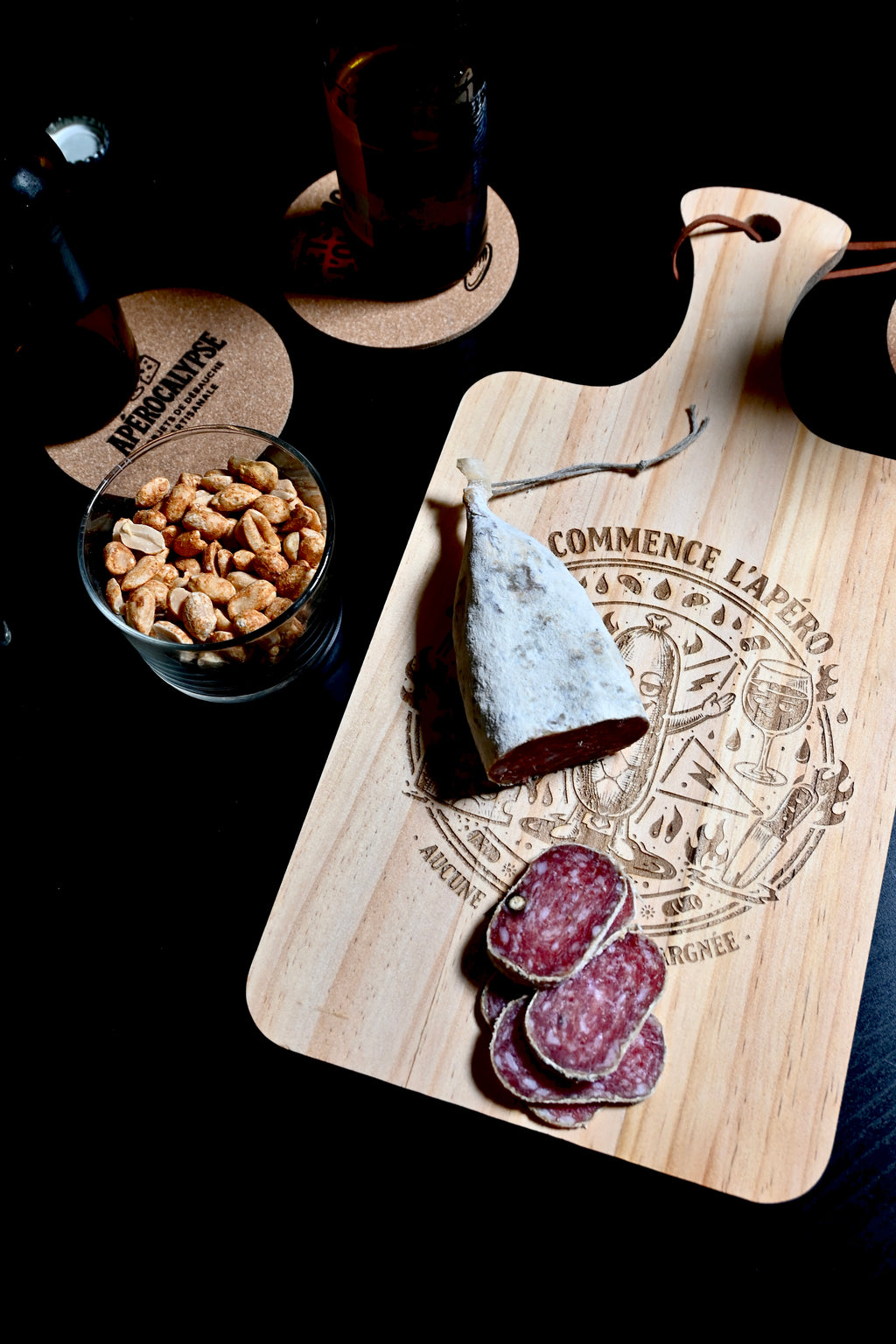 PLANCHE À DÉCOUPER - ICI COMMENCE L'APÉRO