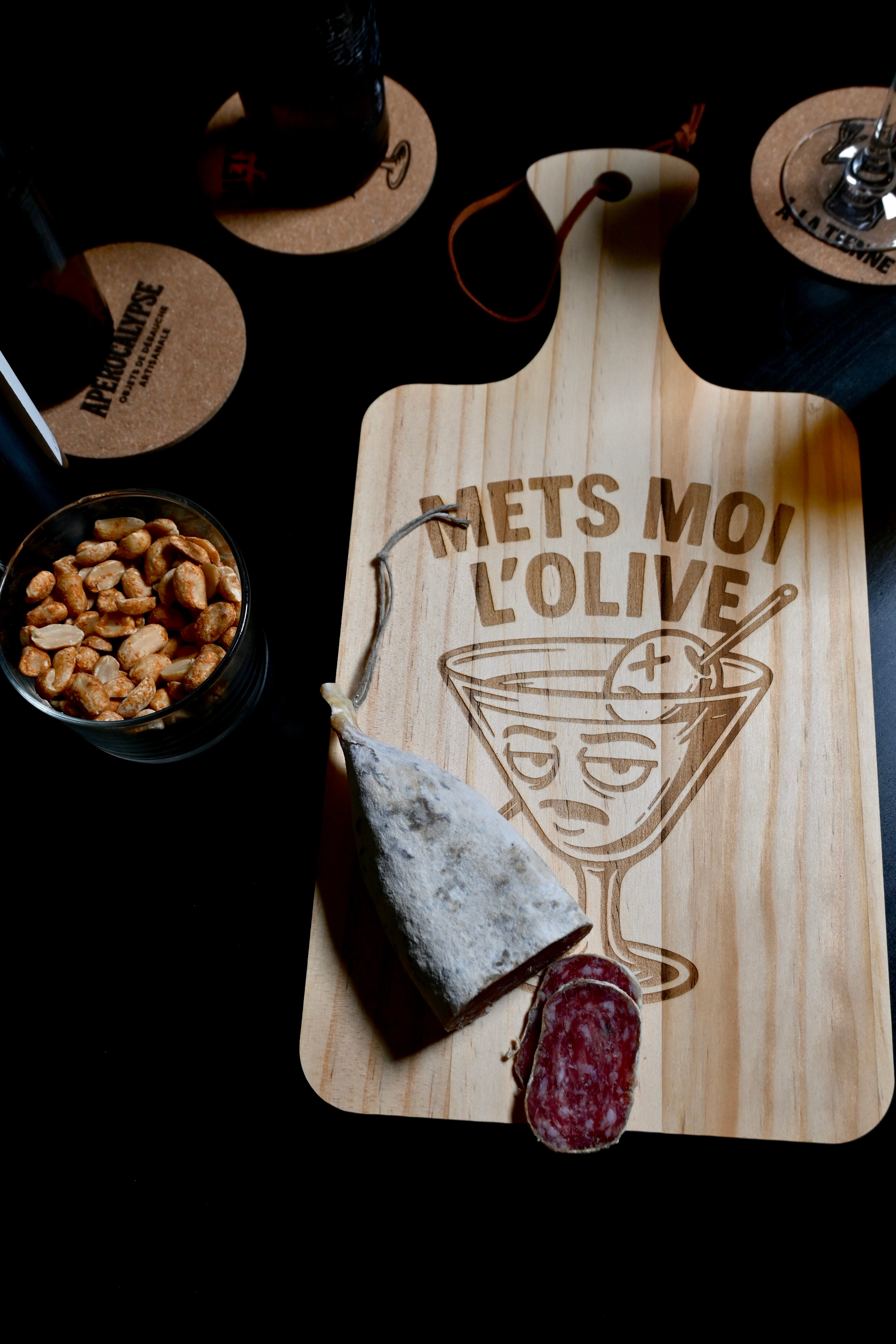 PLANCHE À DÉCOUPER - METS MOI L'OLIVE