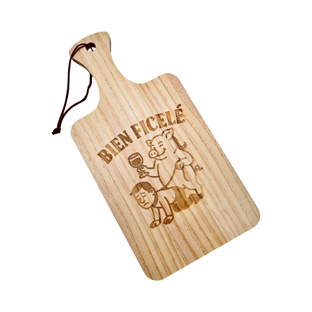 PLANCHE À DÉCOUPER - BIEN FICELÉ